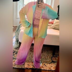Dressed in LaLa rainbow plissé 2 piece set size L